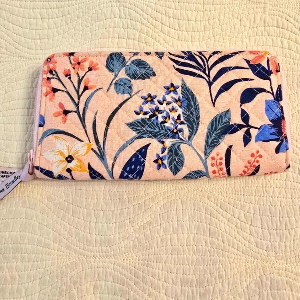 NWT Vera Bradley Paradise Coral  RFID Jordan Continental Wallet